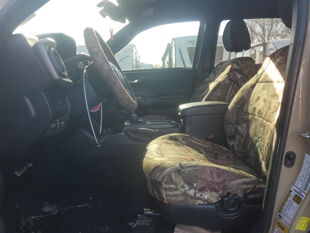 2017 TOYOTA TACOMA DOU - Фото 7