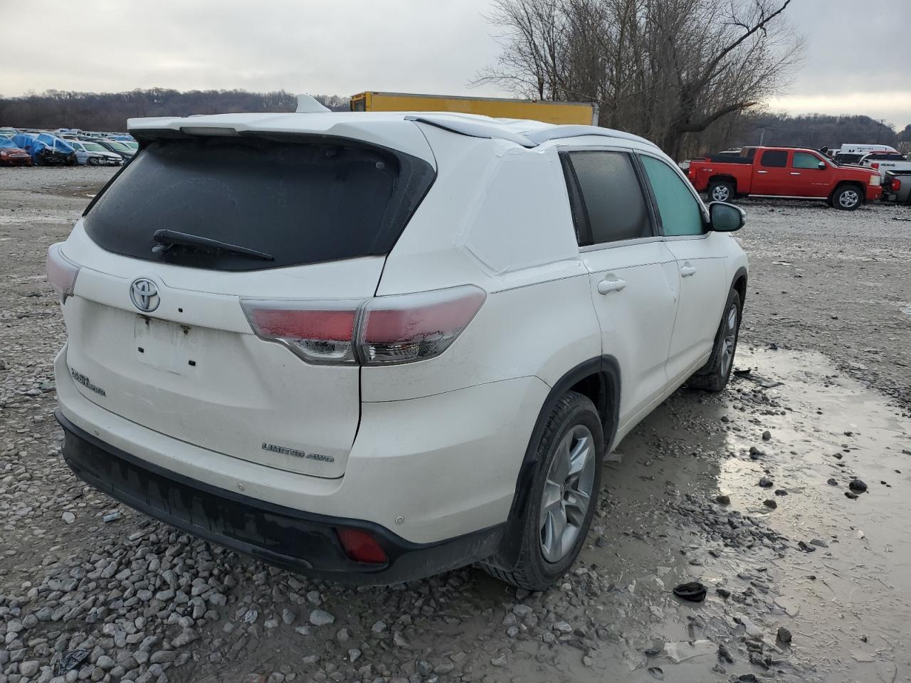 2014 TOYOTA HIGHLANDER - Image 3