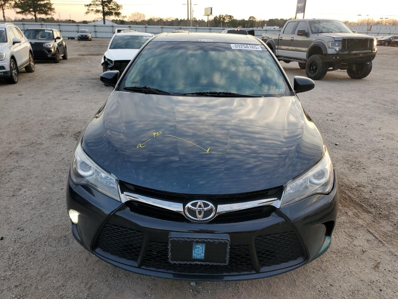 2015 TOYOTA CAMRY LE - Фото 5