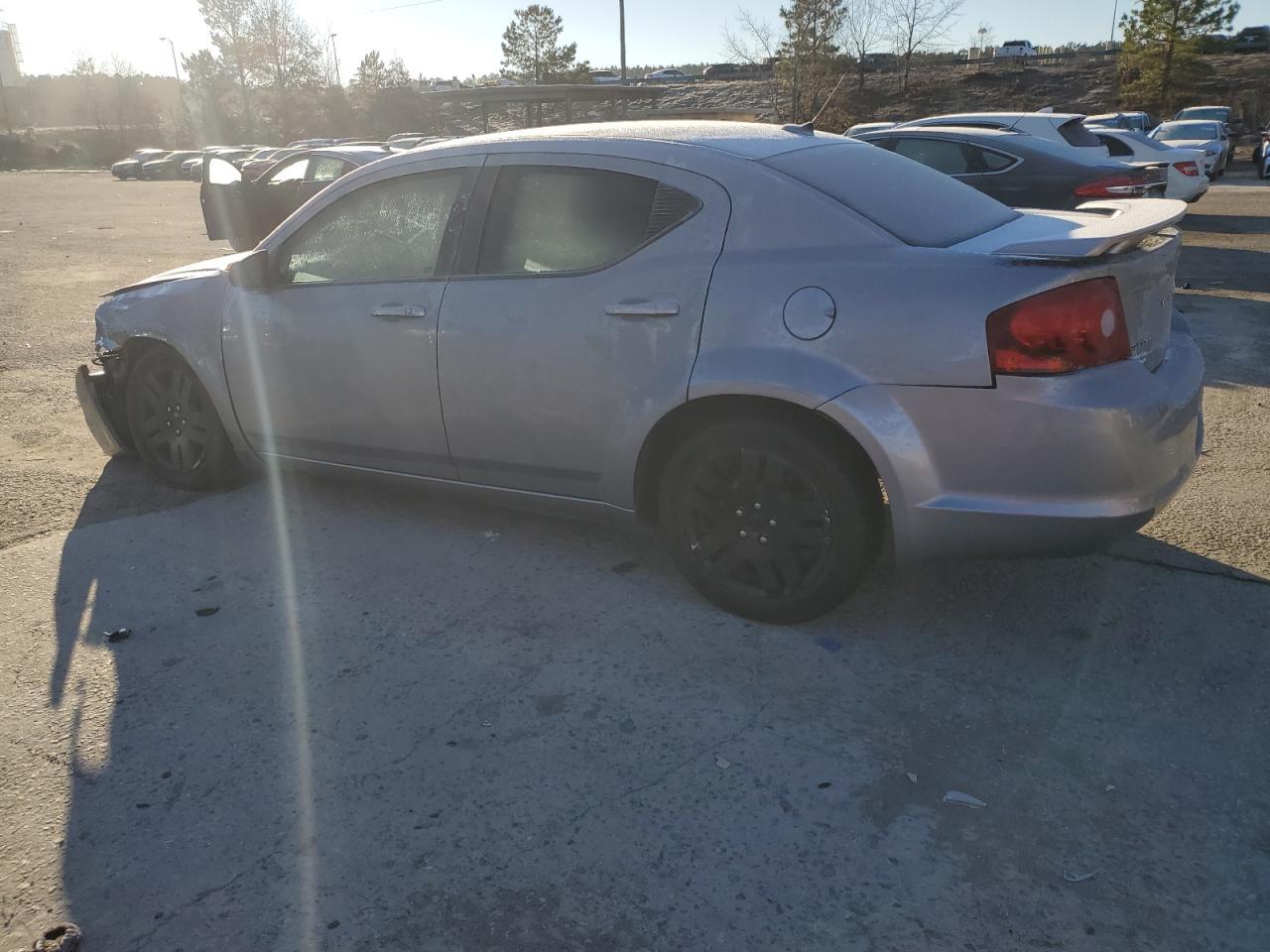 2014 DODGE AVENGER SE - Фото 2