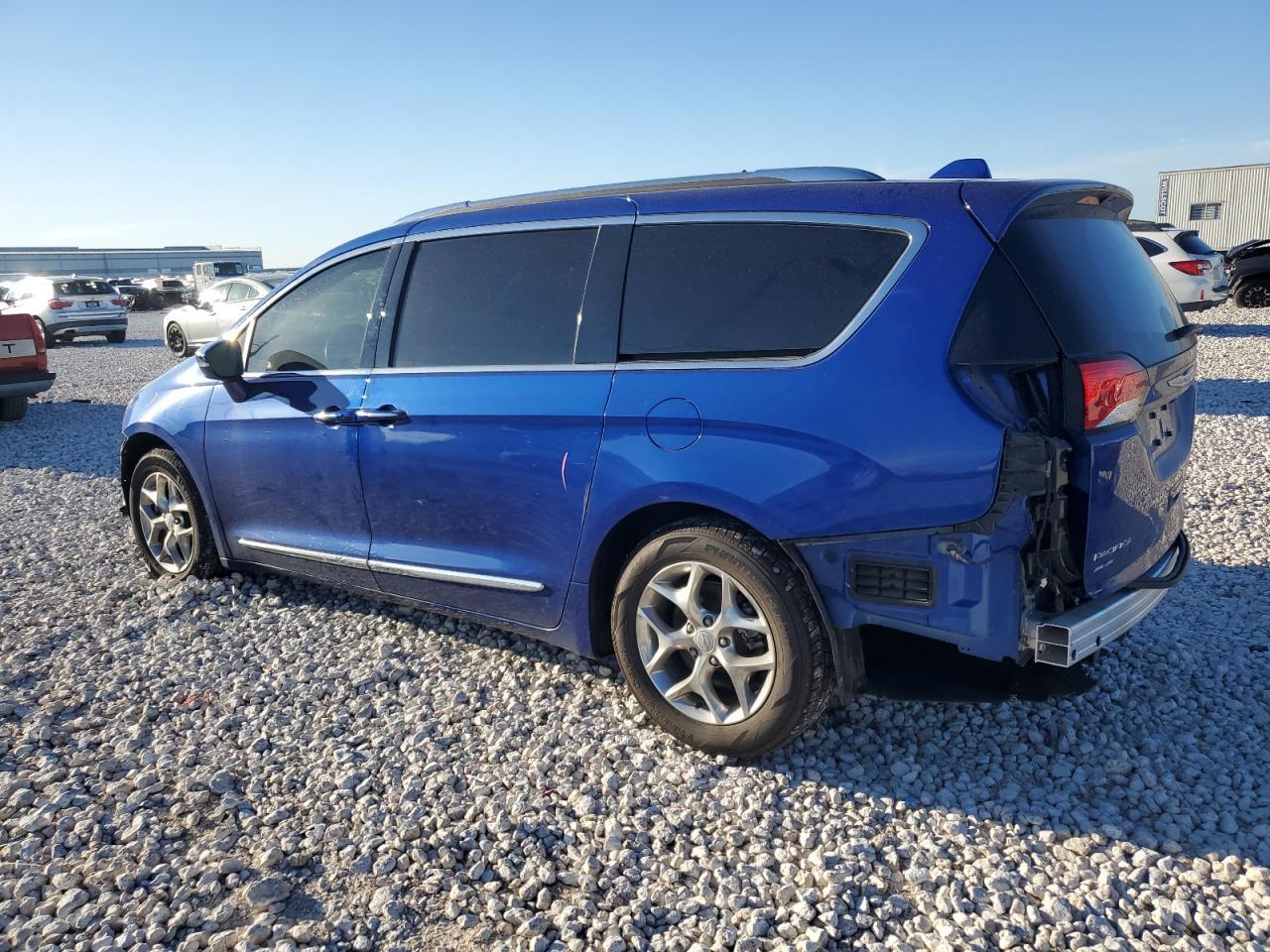 2020 CHRYSLER PACIFICA L - Image 2