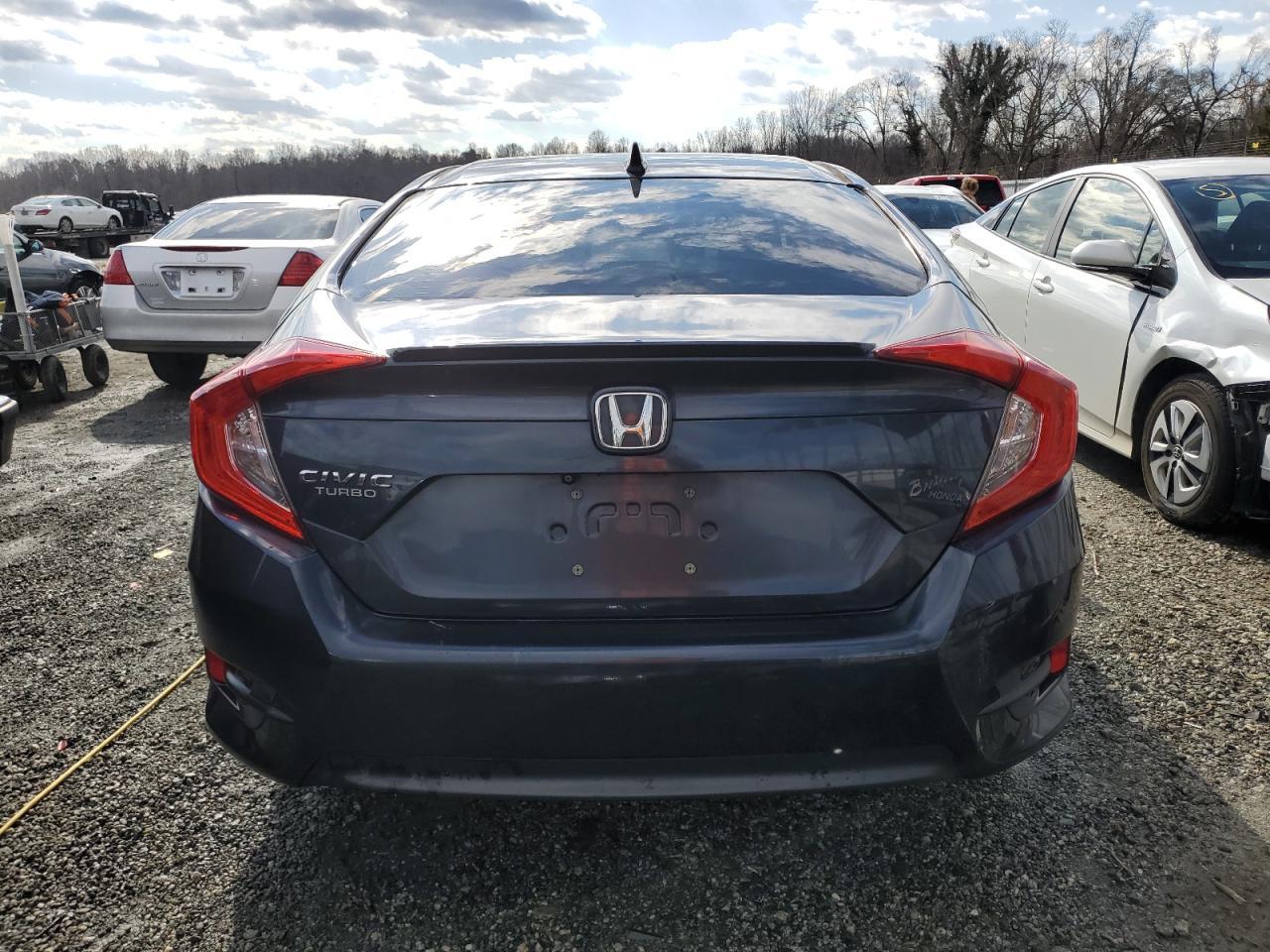2018 HONDA CIVIC EXL - Image 6