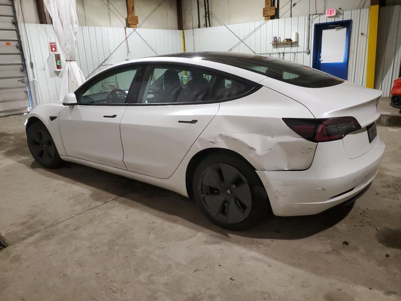 2021 TESLA MODEL 3 - Image 2