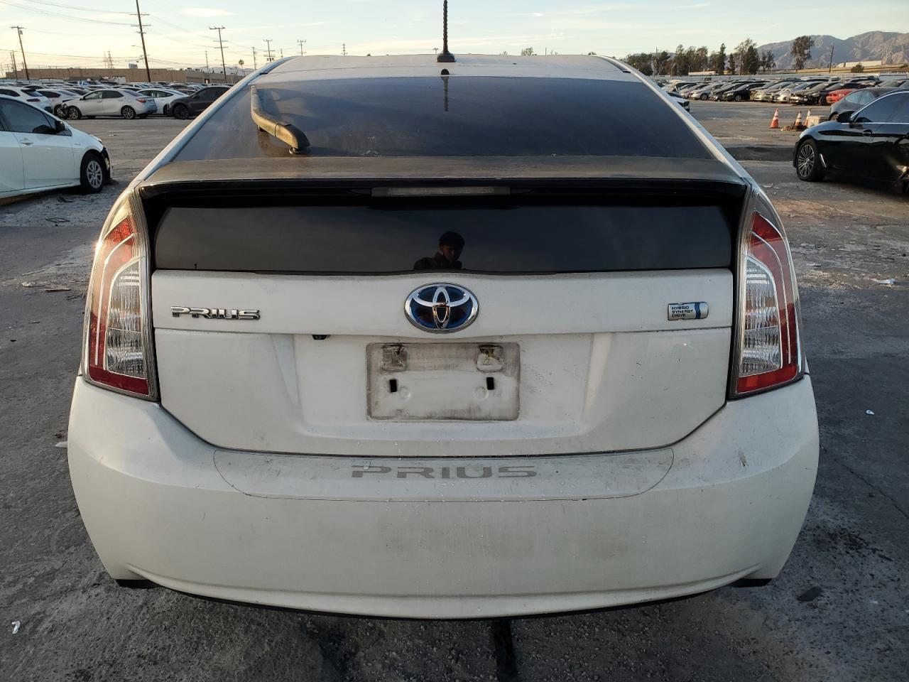 2013 TOYOTA PRIUS - Image 6