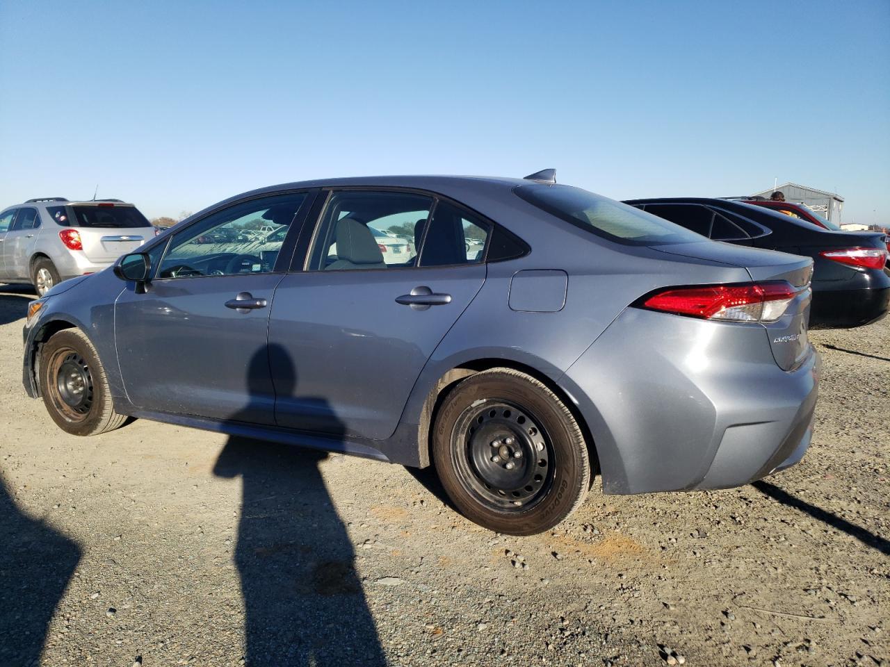 2021 TOYOTA COROLLA LE - Фото 2