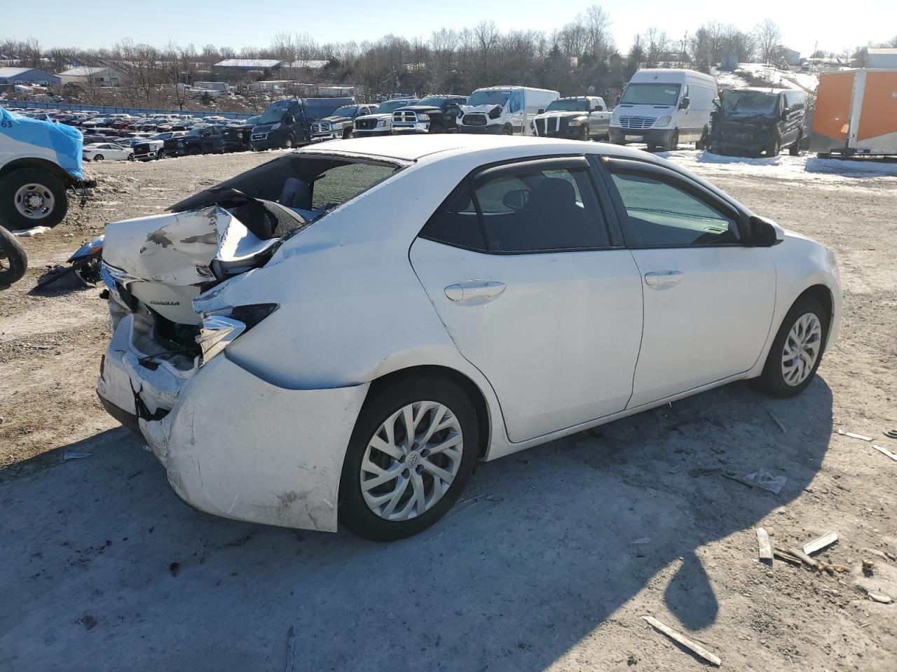2019 TOYOTA COROLLA L - Image 3