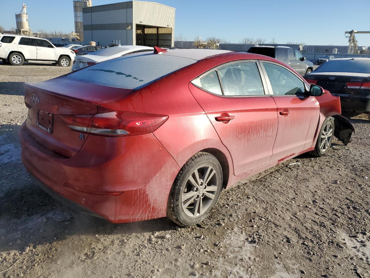 2018 HYUNDAI ELANTRA SE - Фото 3