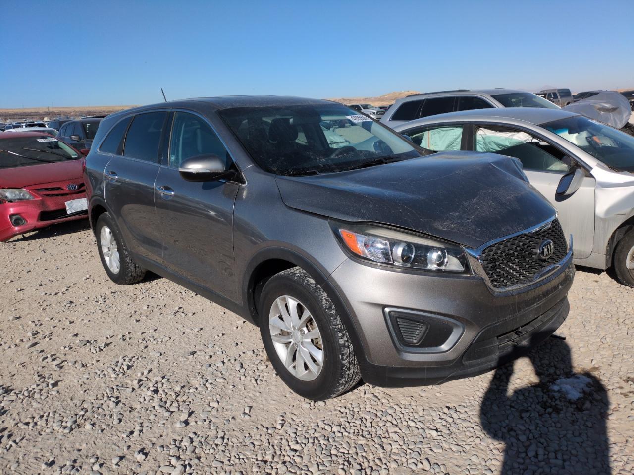 2016 KIA SORENTO LX - Image 4