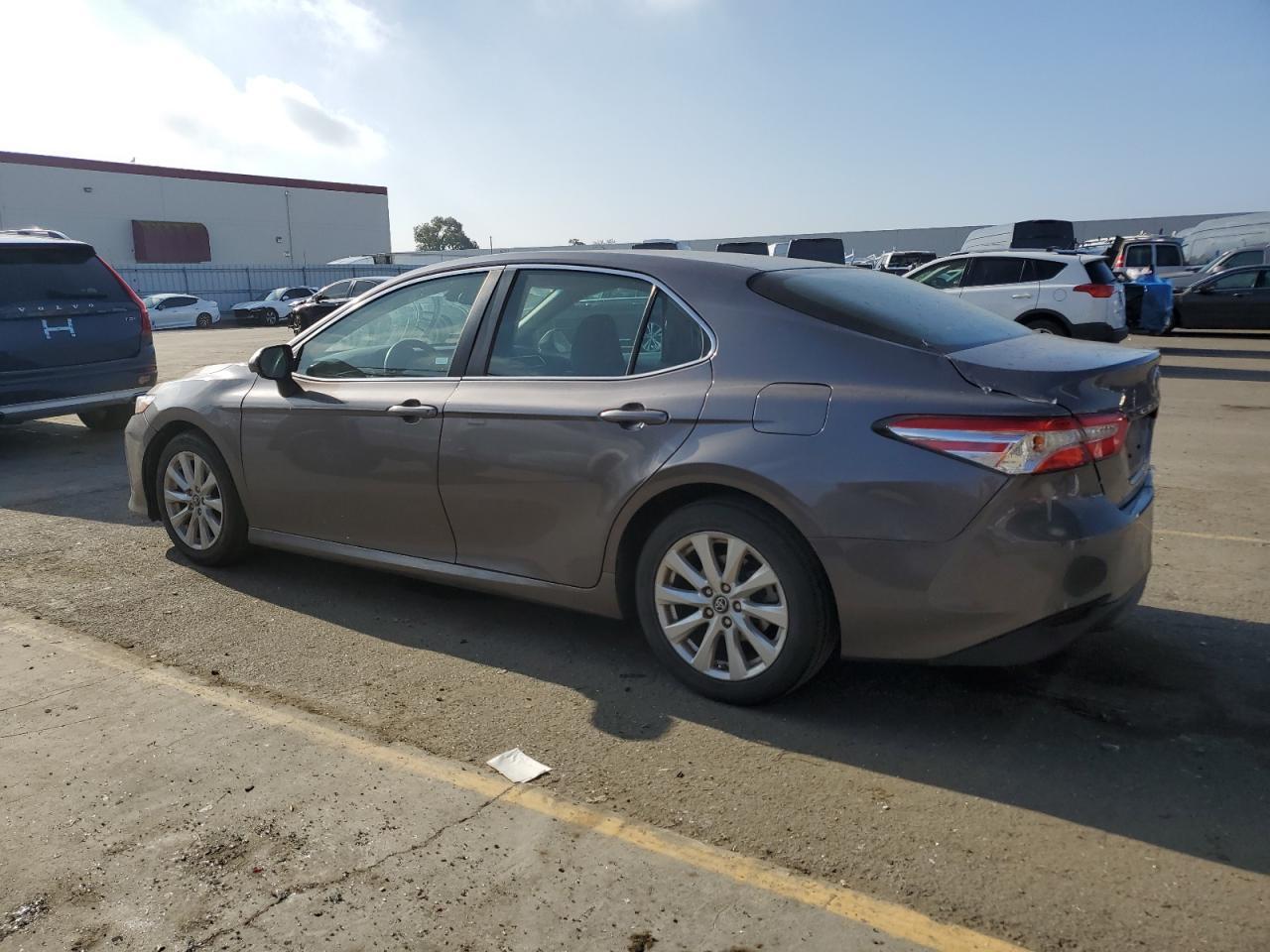 2018 TOYOTA CAMRY L - Image 2