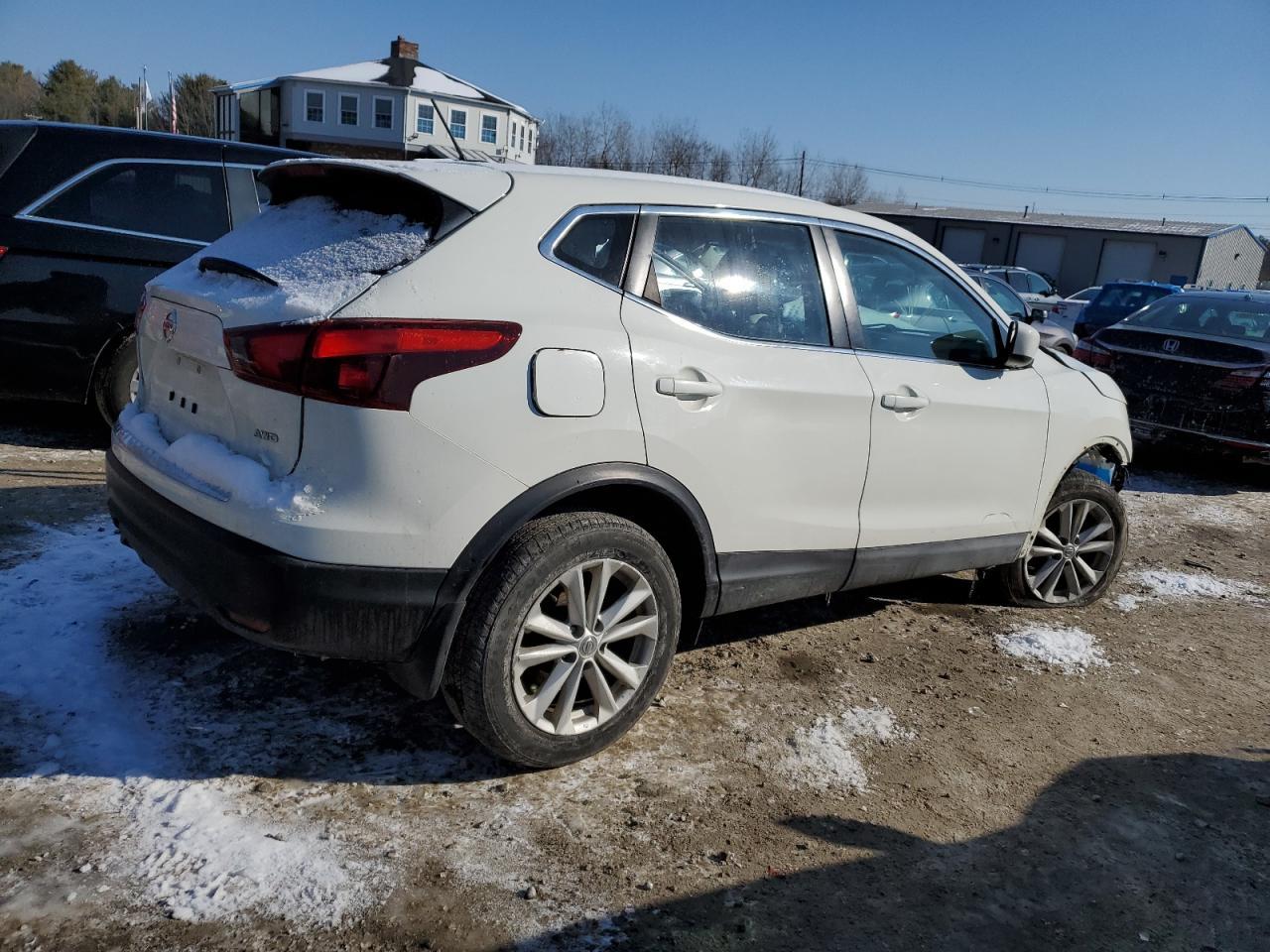 2017 NISSAN ROGUE SPOR - Фото 3