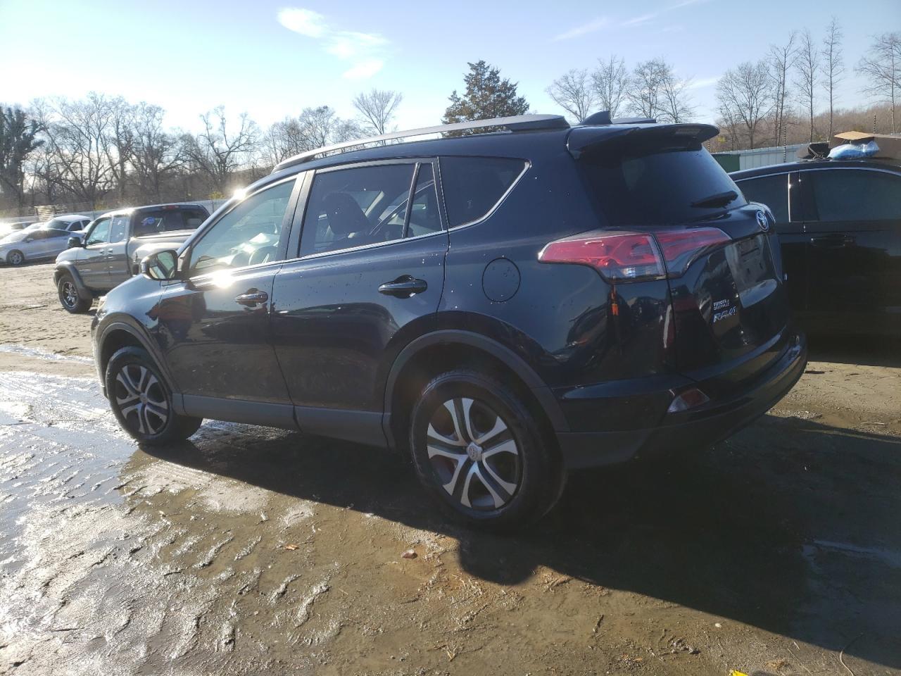 2018 TOYOTA RAV4 LE - Image 2
