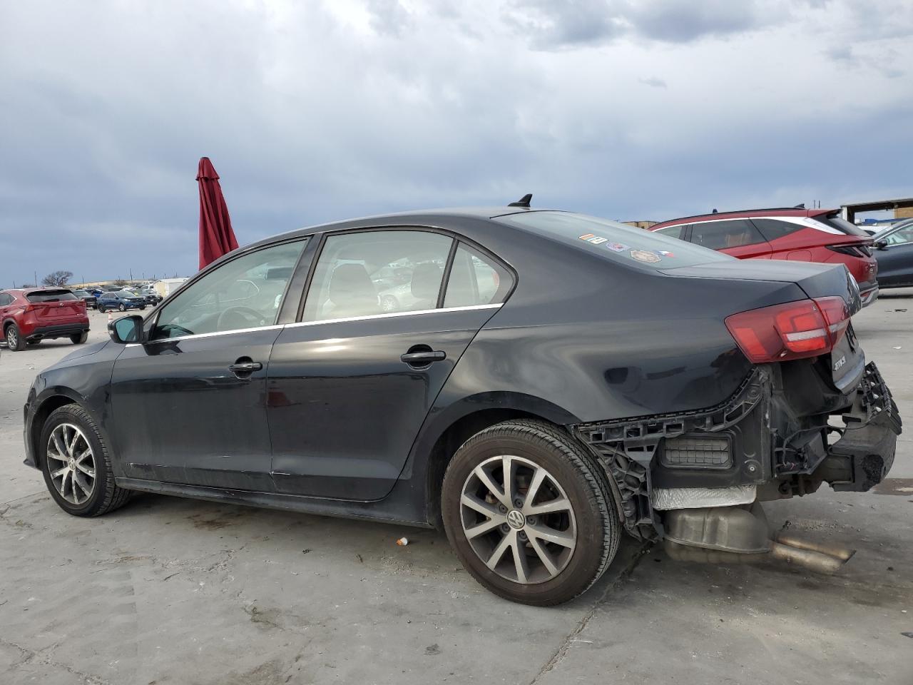 2017 VOLKSWAGEN JETTA SE - Image 2