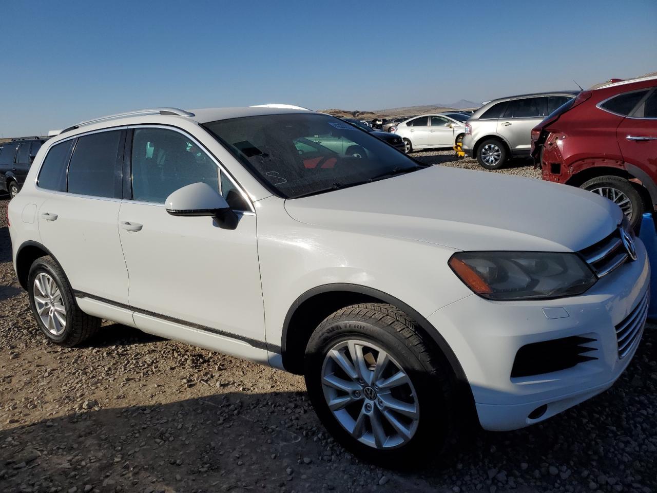 2014 VOLKSWAGEN TOUAREG V6 - Фото 4