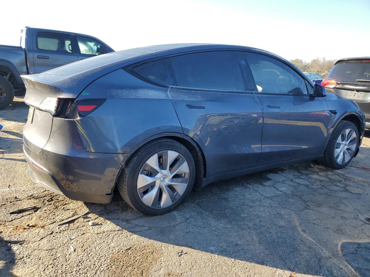 2023 TESLA MODEL Y - Фото 3