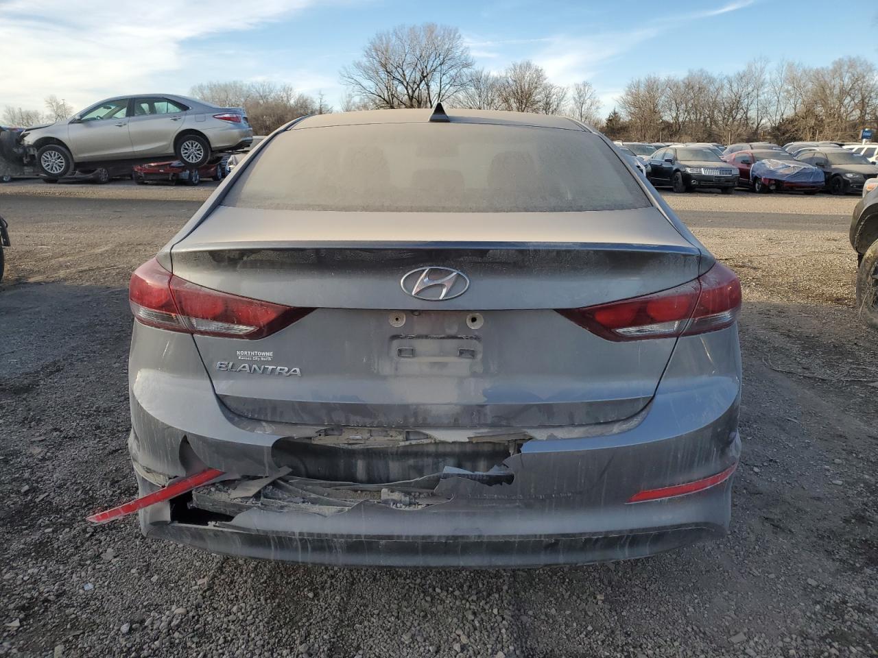 2018 HYUNDAI ELANTRA SE - Фото 6