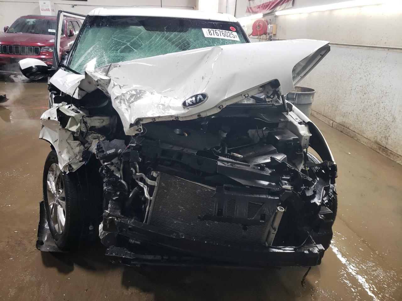 2016 KIA SOUL + - Фото 5