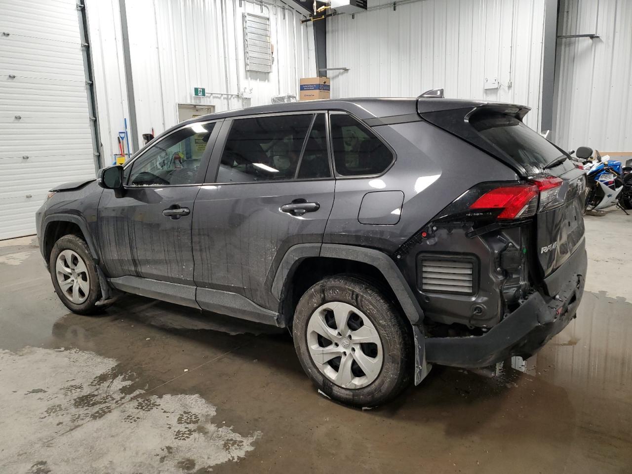 2023 TOYOTA RAV4 LE - Фото 2