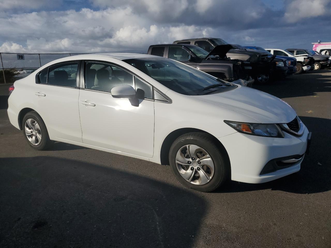 2015 HONDA CIVIC LX - Image 4