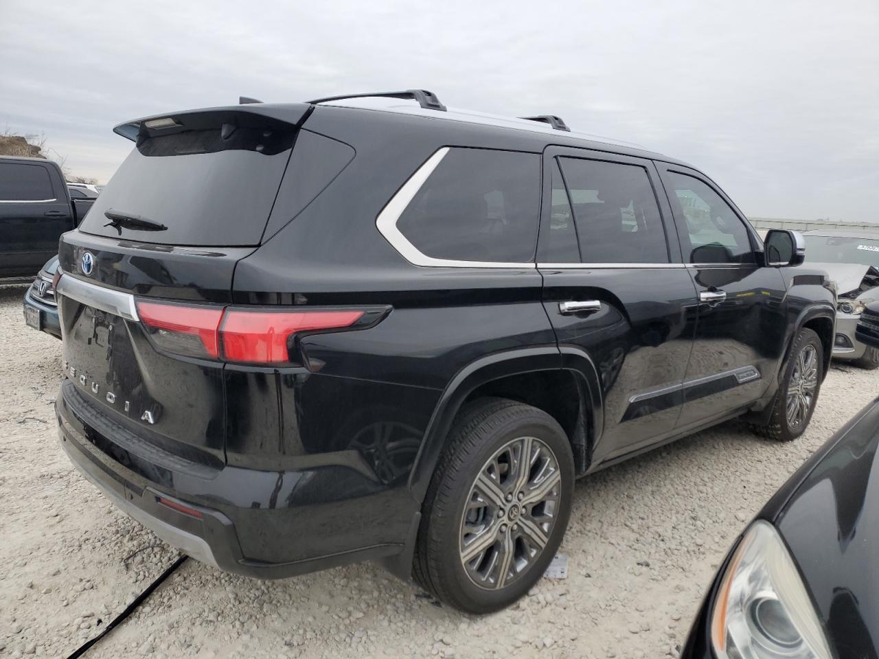 2024 TOYOTA SEQUOIA SR - Image 3