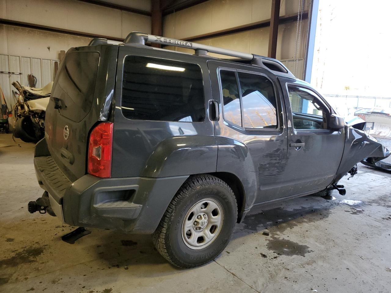 2014 NISSAN XTERRA X - Image 3
