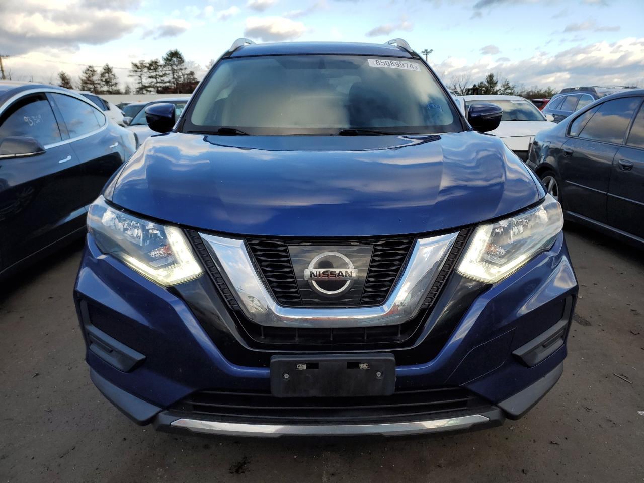 2017 NISSAN ROGUE SV - Фото 5
