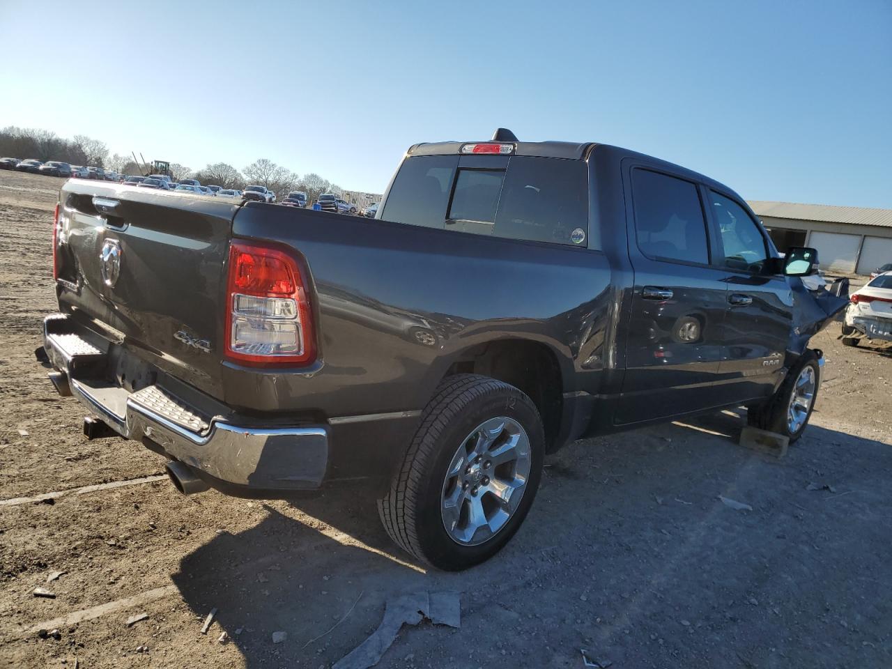 2019 RAM 1500 BIG H - Фото 3