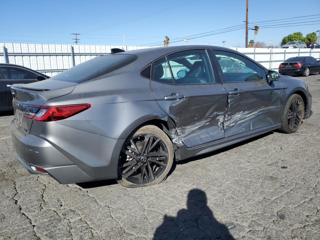 2025 TOYOTA CAMRY XSE - Фото 3