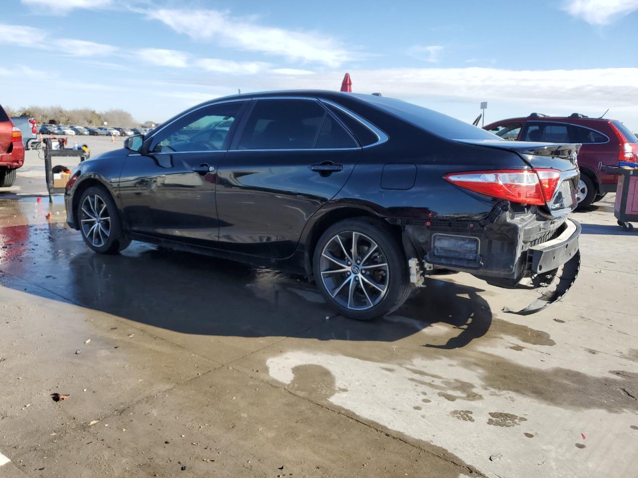 2016 TOYOTA CAMRY LE - Image 2