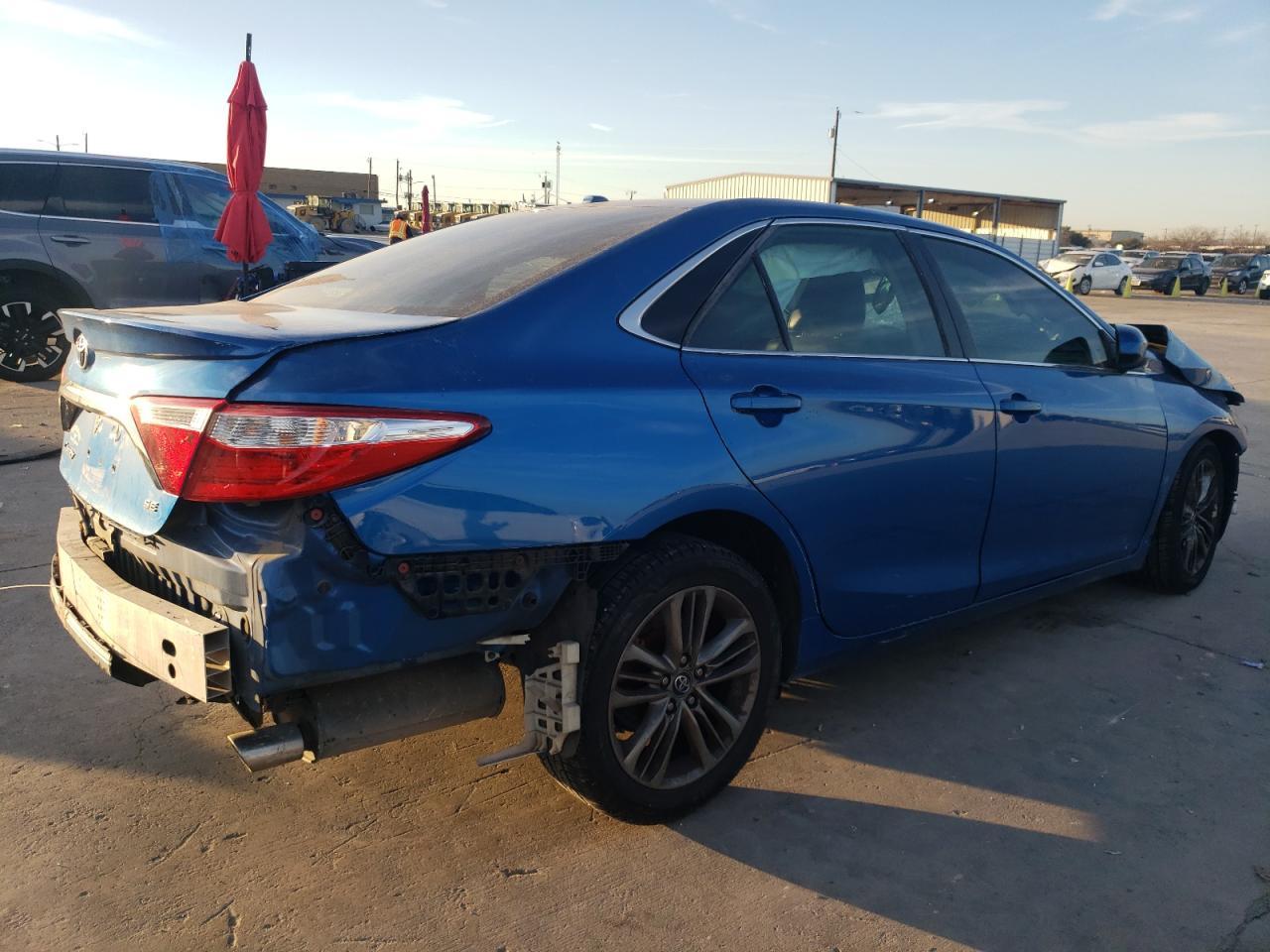 2017 TOYOTA CAMRY LE - Image 3