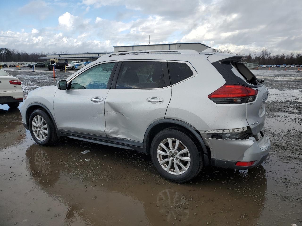 2017 NISSAN ROGUE S - Фото 2