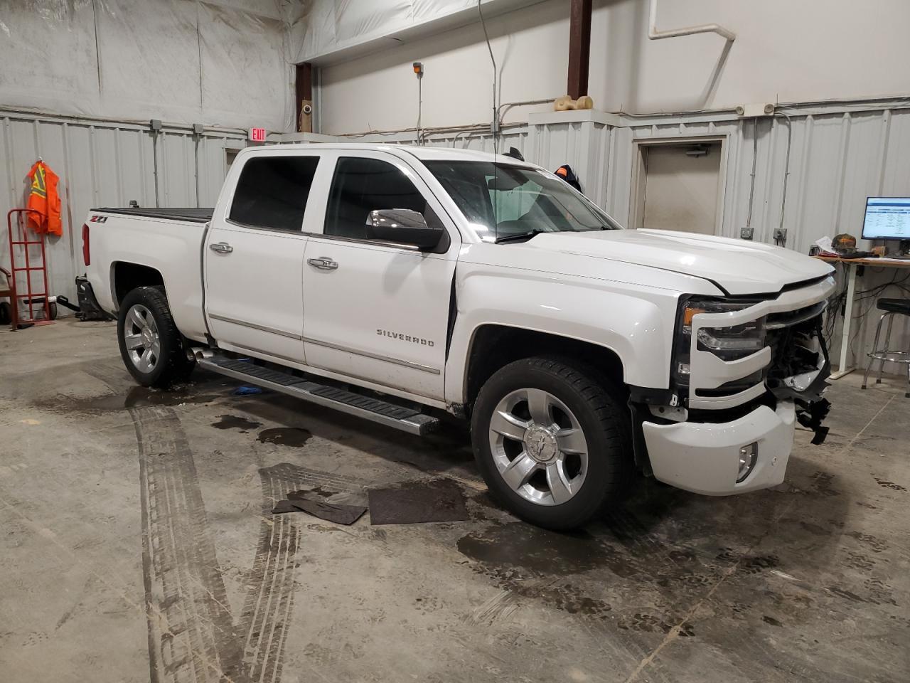 2017 CHEVROLET SILVERADO - Фото 4