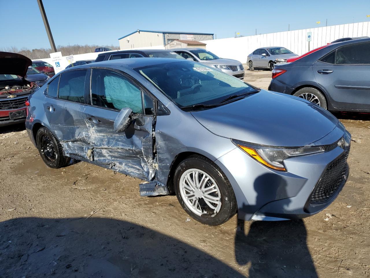 2020 TOYOTA COROLLA LE - Фото 4