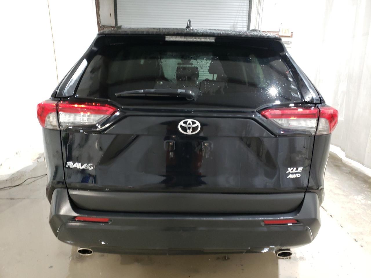 2024 TOYOTA RAV4 XLE P - Image 6