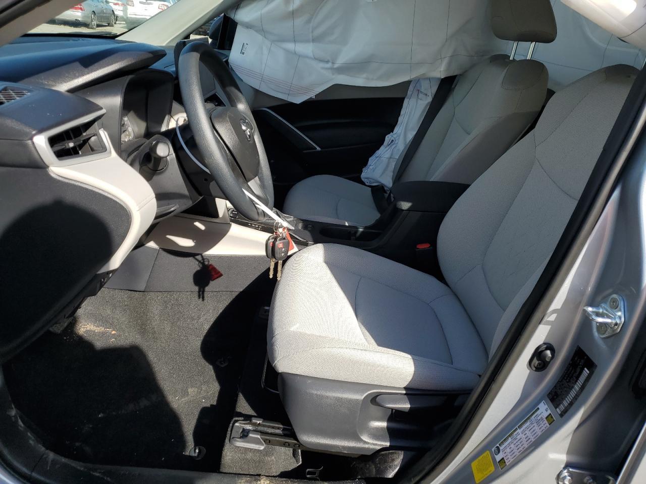 2024 TOYOTA COROLLA CR - Фото 7