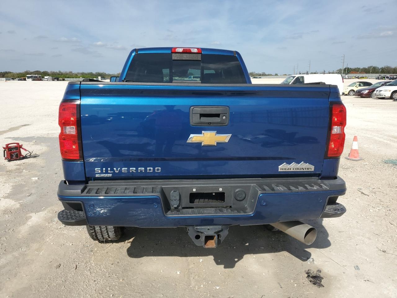 2018 CHEVROLET SILVERADO - Фото 6