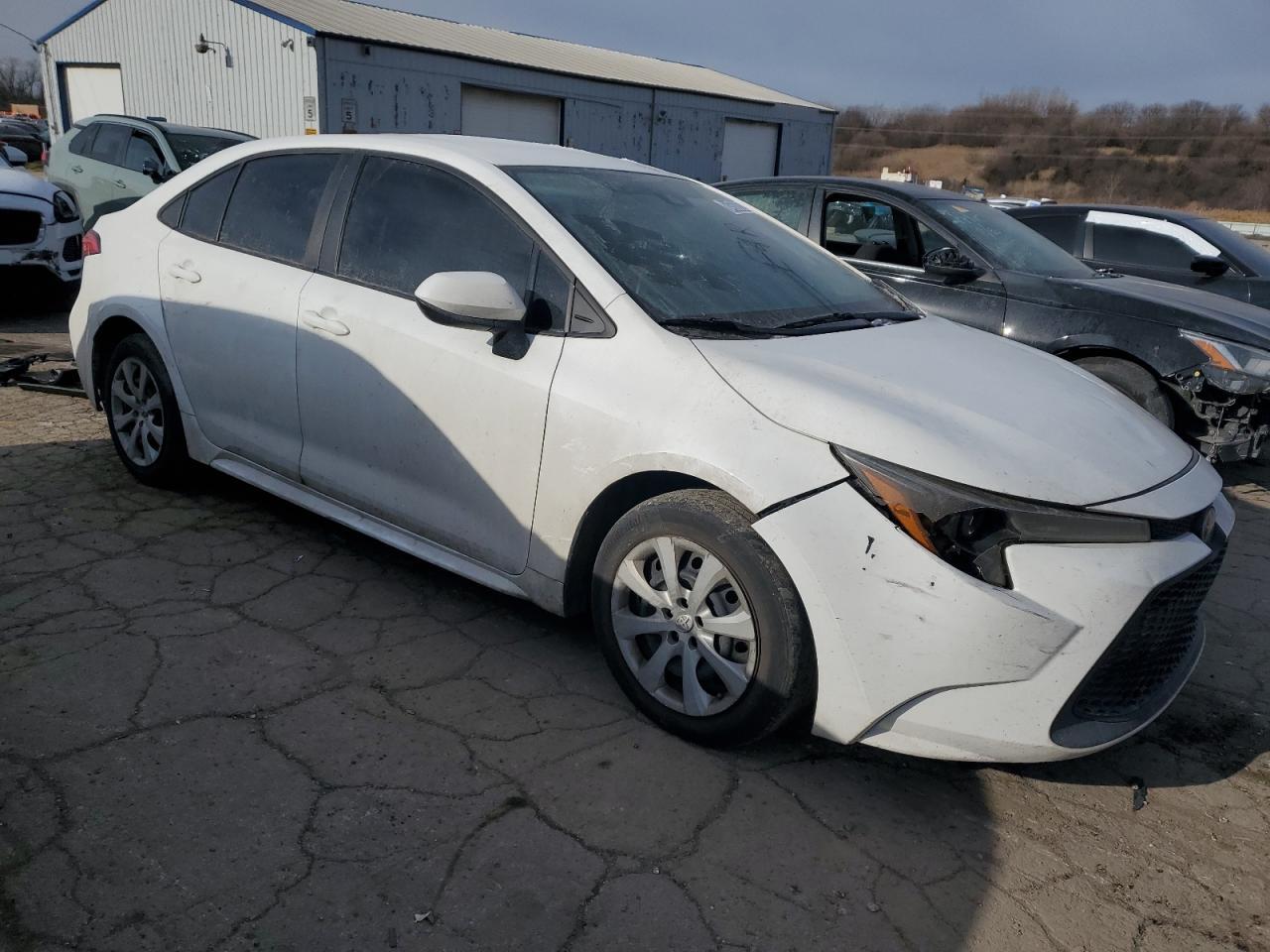 2020 TOYOTA COROLLA LE - Фото 4