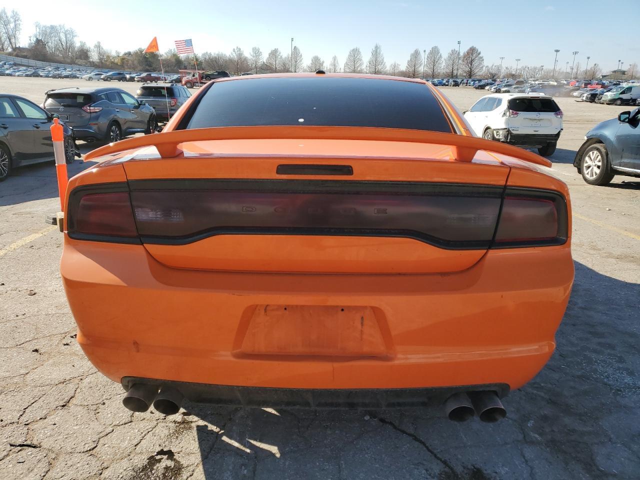 2014 DODGE CHARGER - Image 6