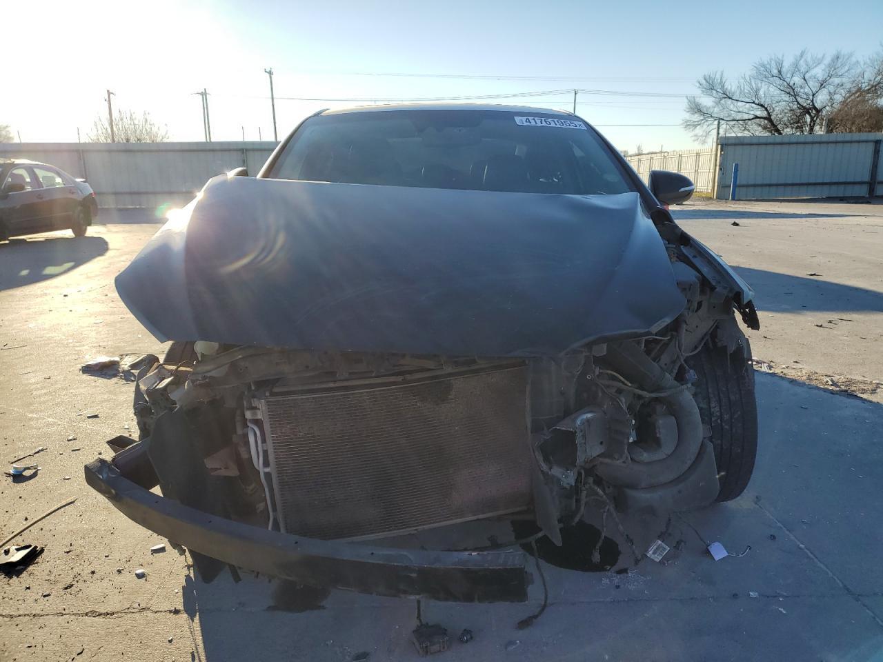 2017 HYUNDAI ELANTRA SE - Фото 5