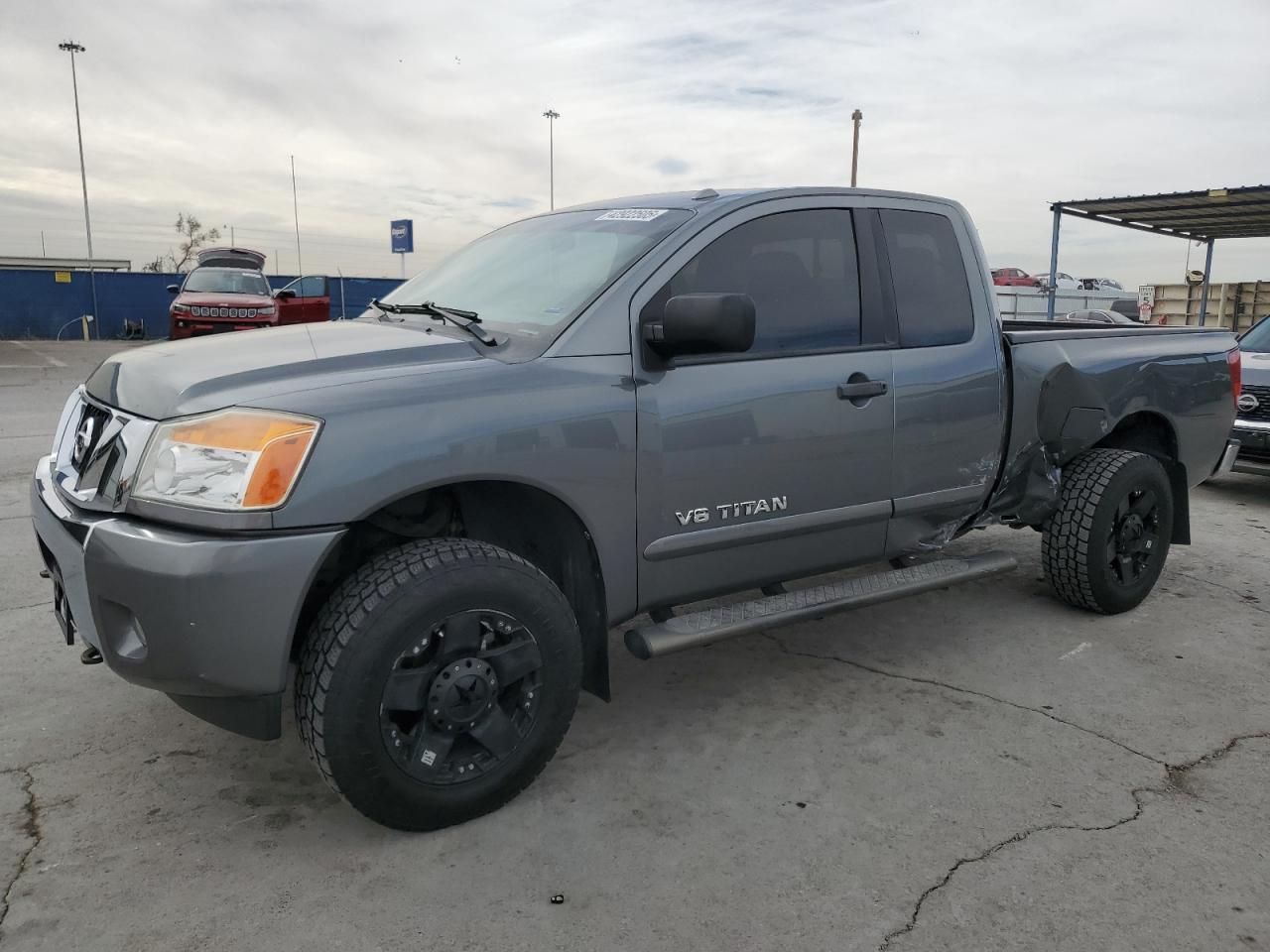 2013 NISSAN TITAN S