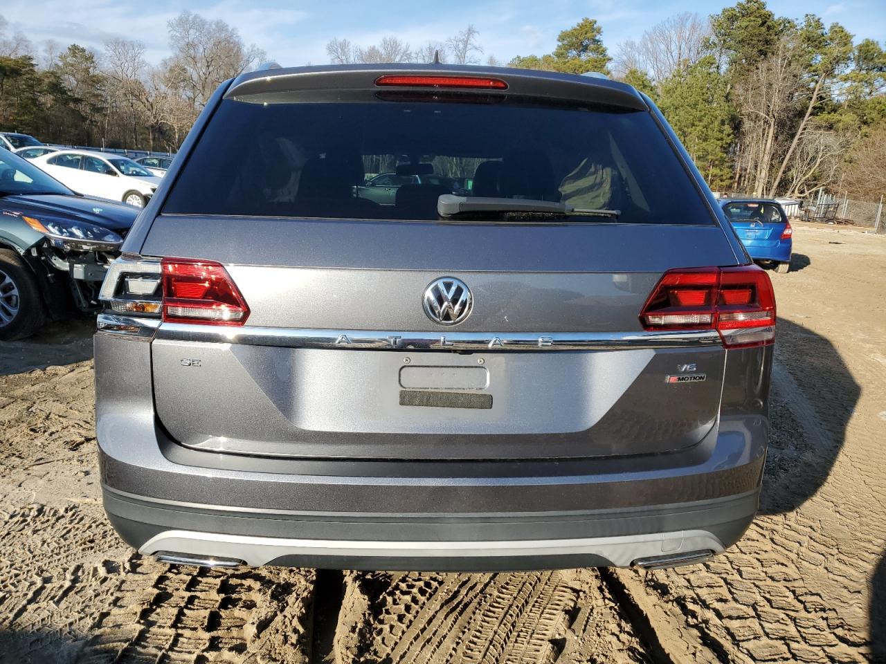 2018 VOLKSWAGEN ATLAS SE - Image 6