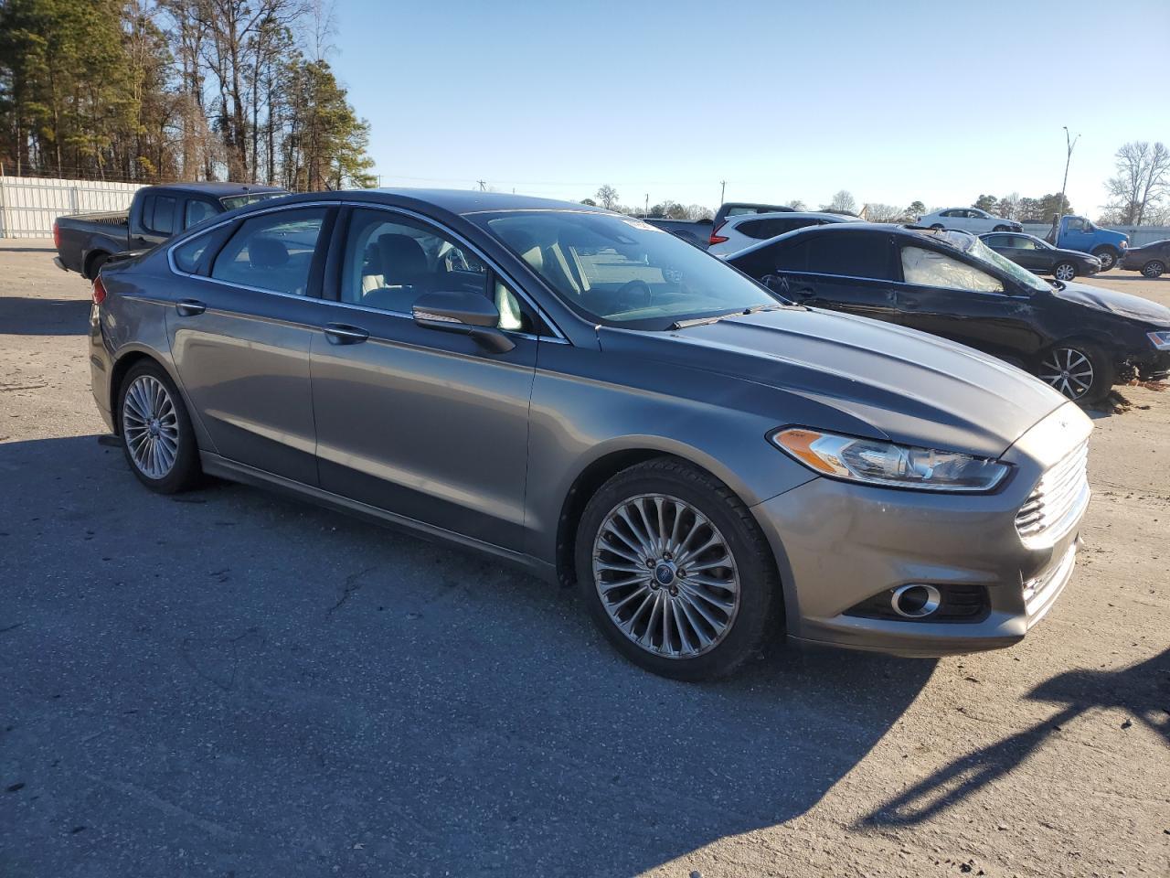 2013 FORD FUSION S - Image 4