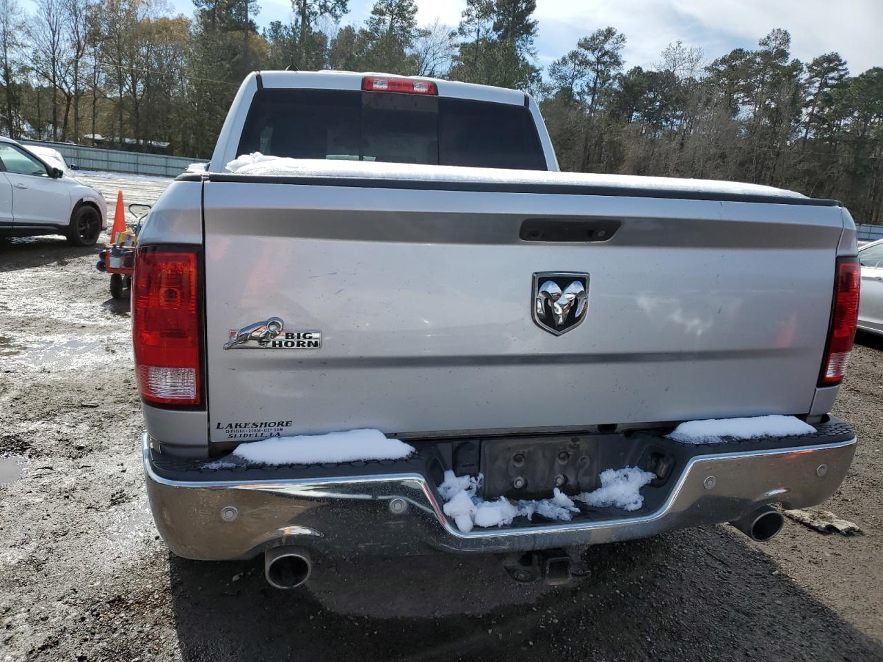 2017 RAM 1500 SLT - Image 6