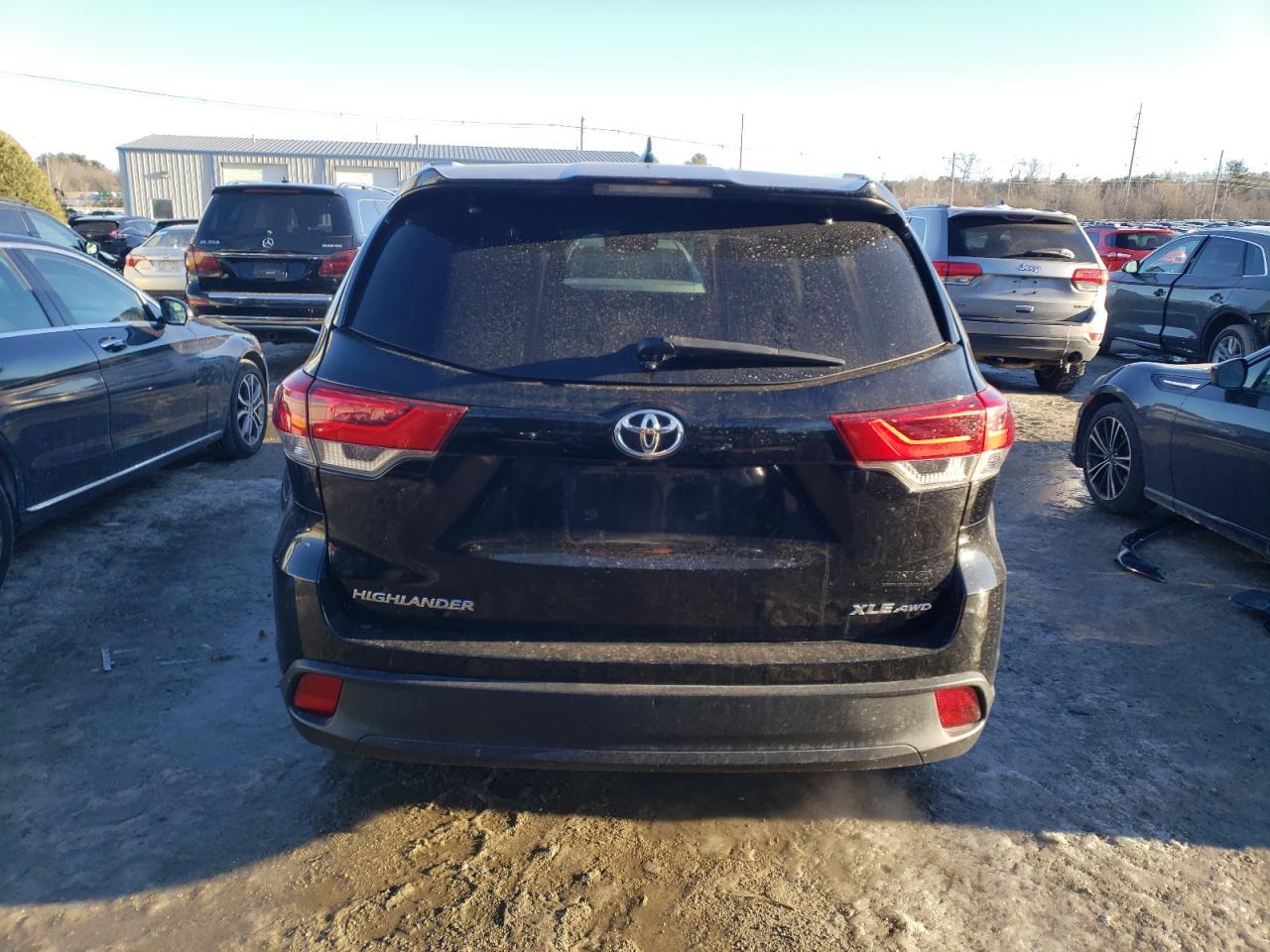 2019 TOYOTA HIGHLANDER - Image 6