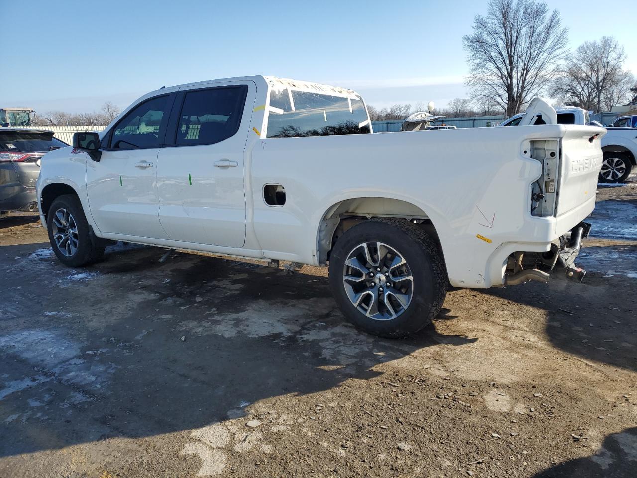 2023 CHEVROLET SILVERADO - Фото 2