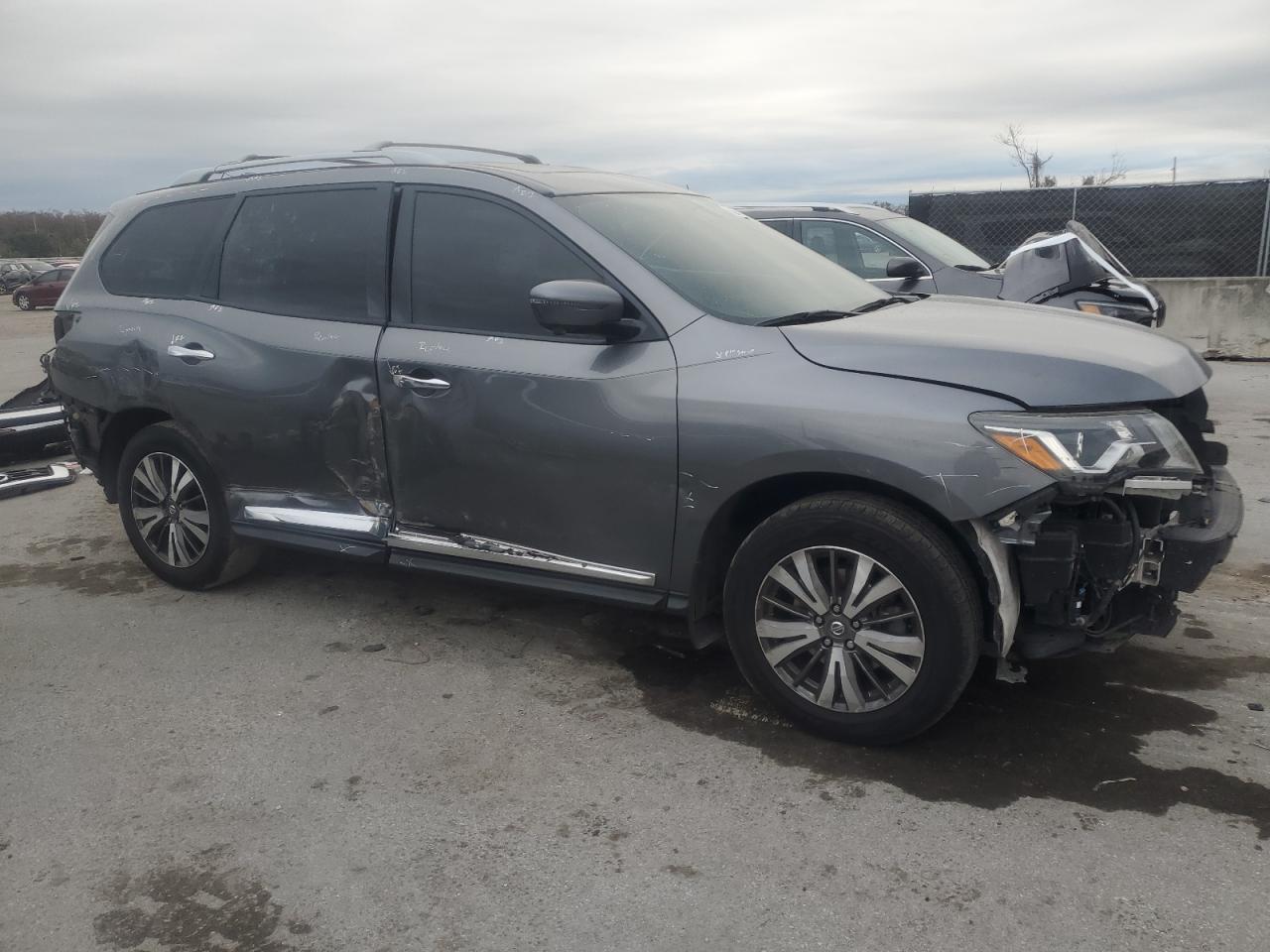 2019 NISSAN PATHFINDER - Фото 4