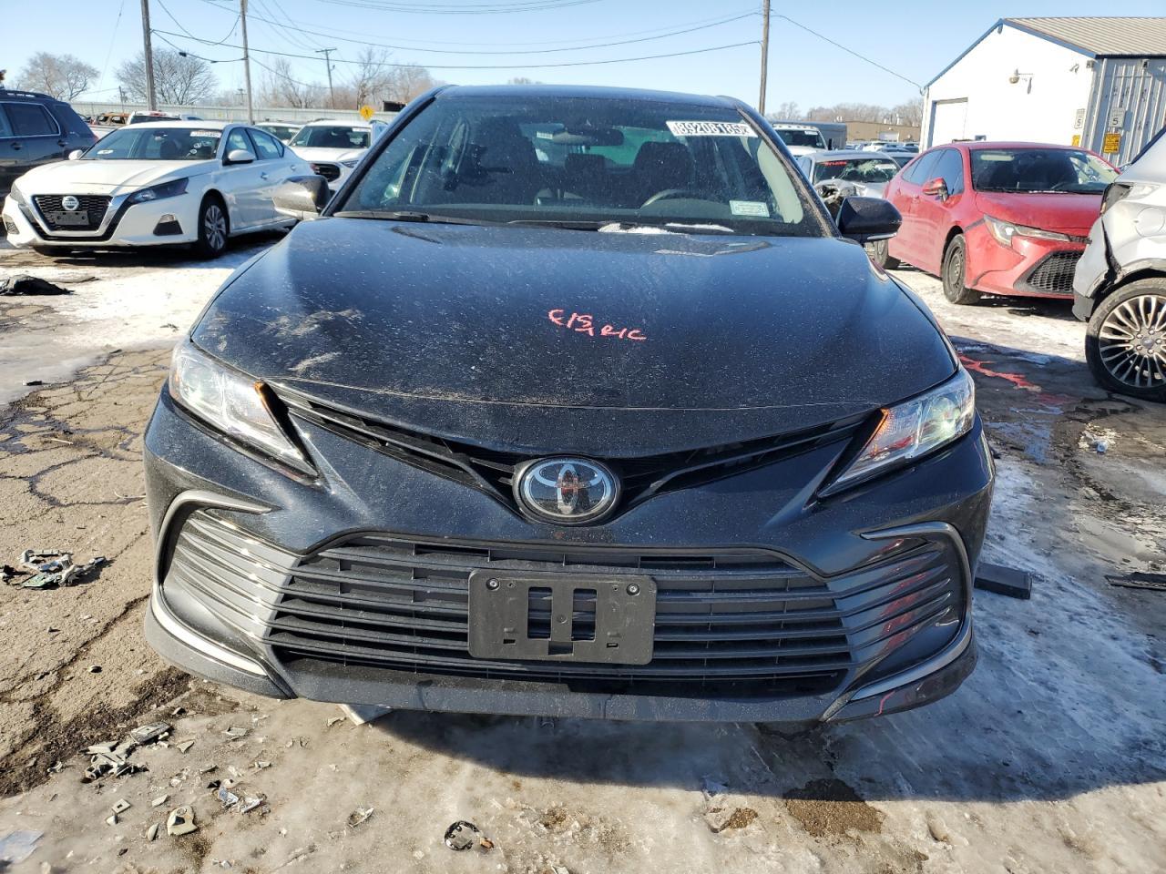 2023 TOYOTA CAMRY LE - Фото 5