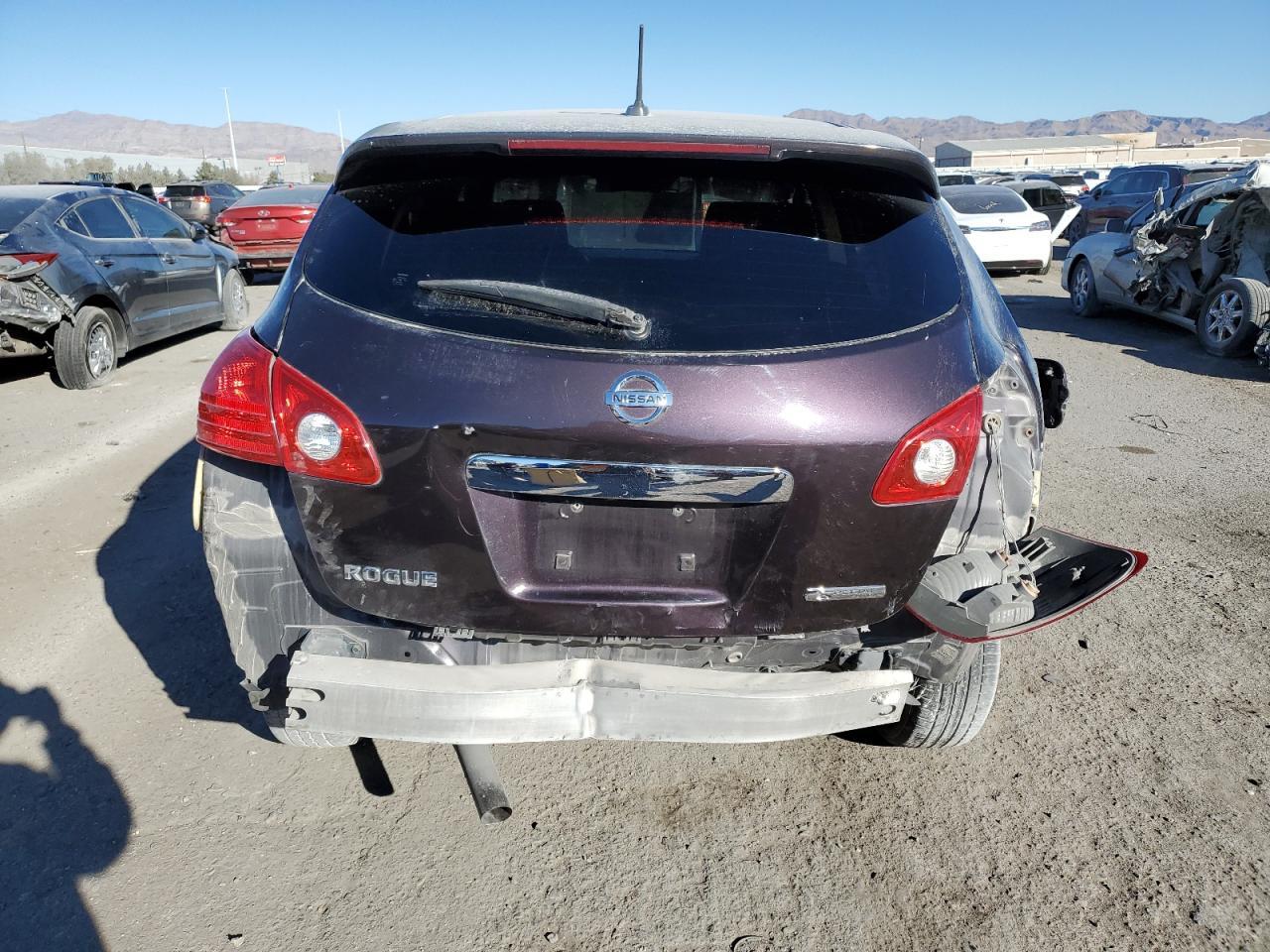 2013 NISSAN ROGUE S - Фото 6