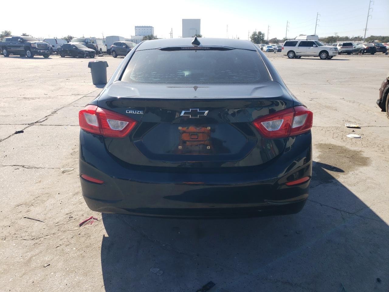 2017 CHEVROLET CRUZE LS - Image 6