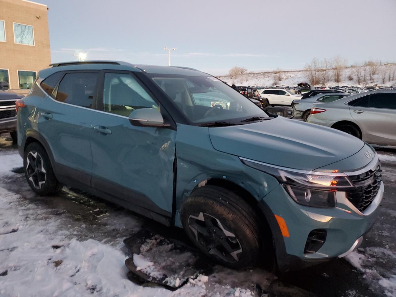 2024 KIA SELTOS EX - Image 4
