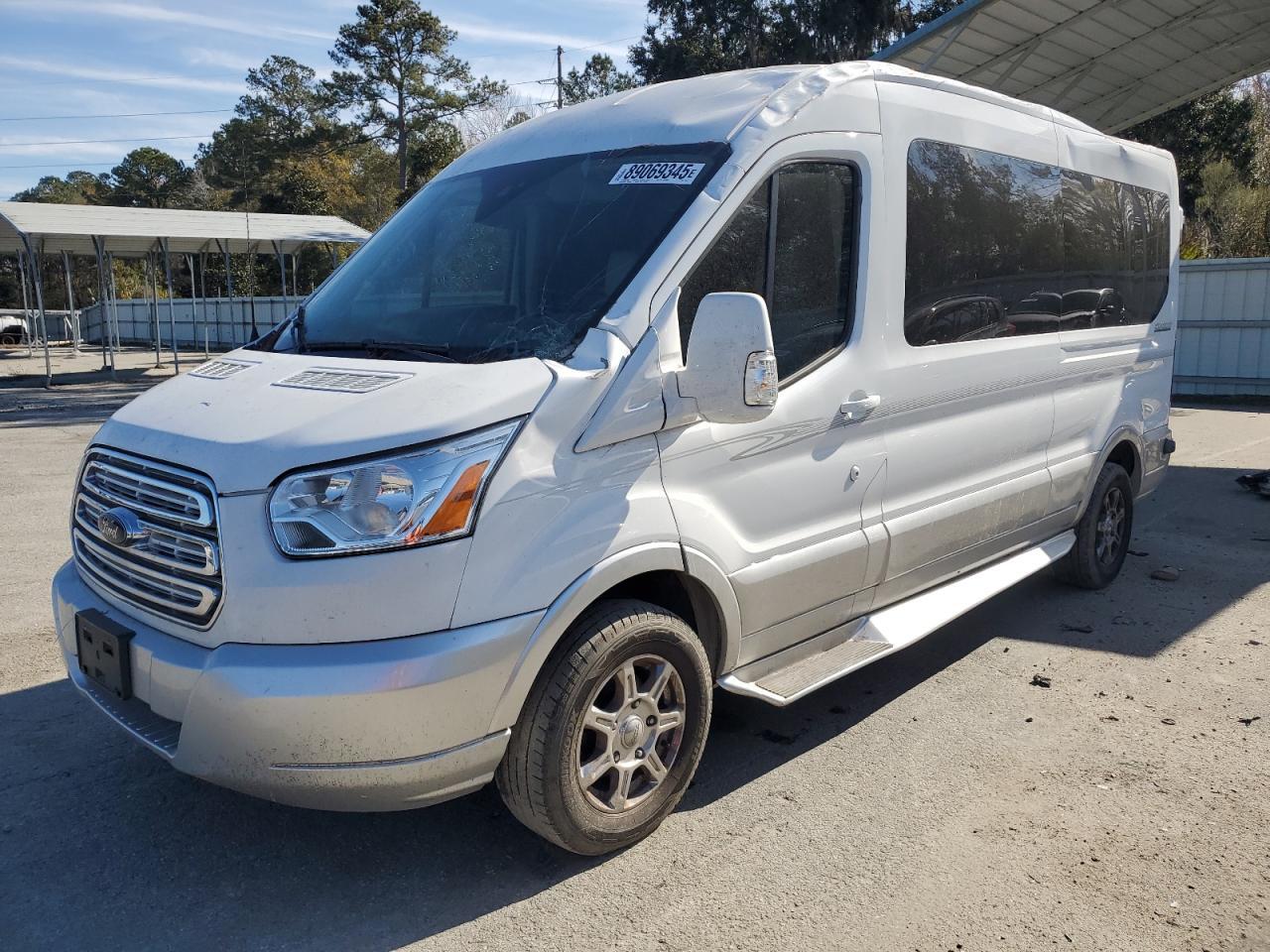 2017 FORD TRANSIT T-
